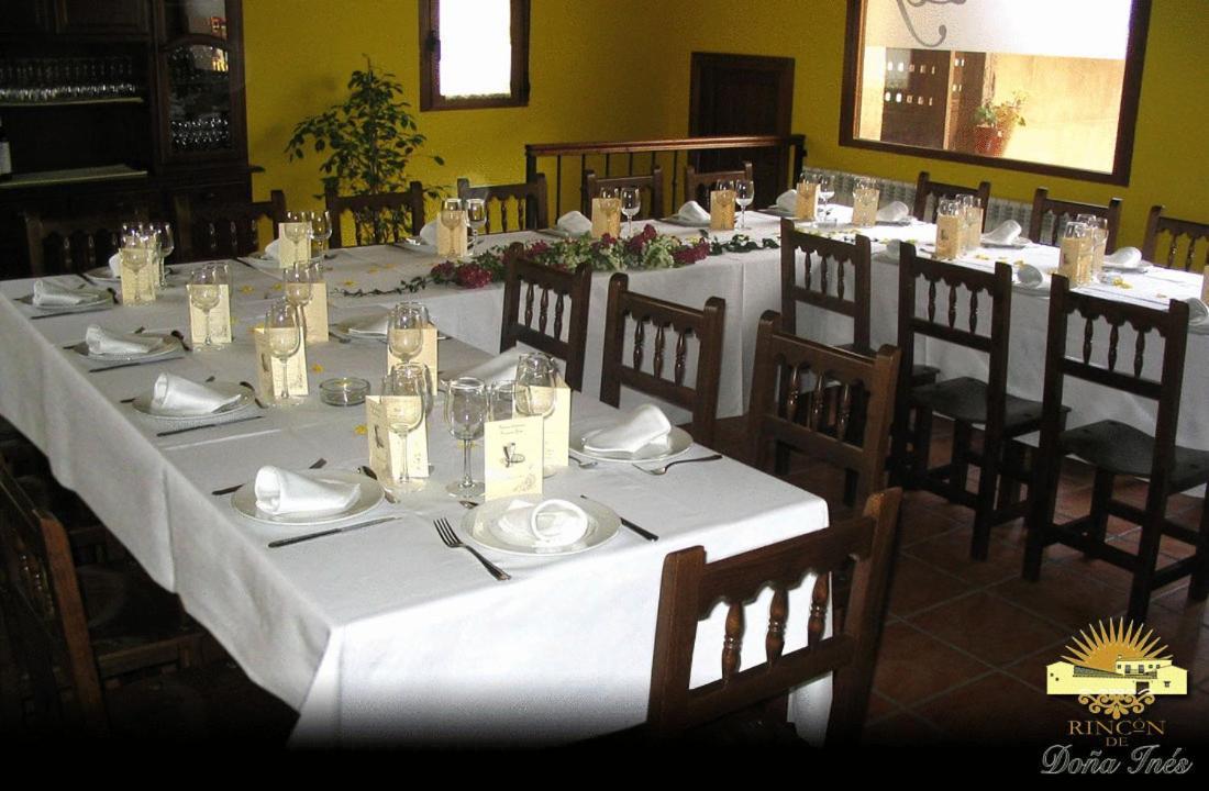 Hotel Rincón de Doña Inés Villanueva de la Condesa Esterno foto