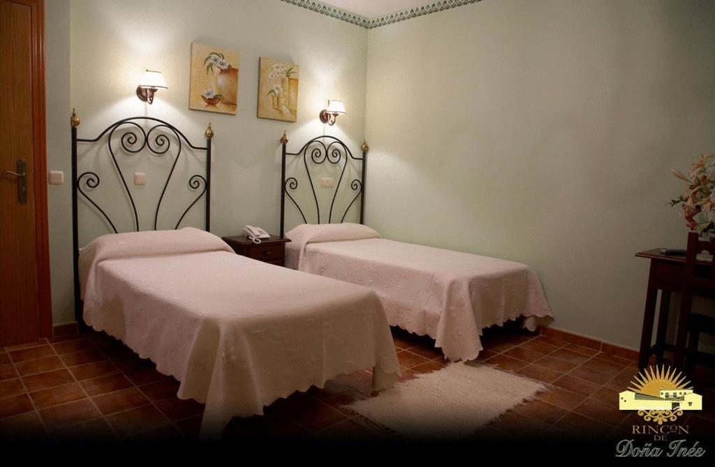 Hotel Rincón de Doña Inés Villanueva de la Condesa Esterno foto